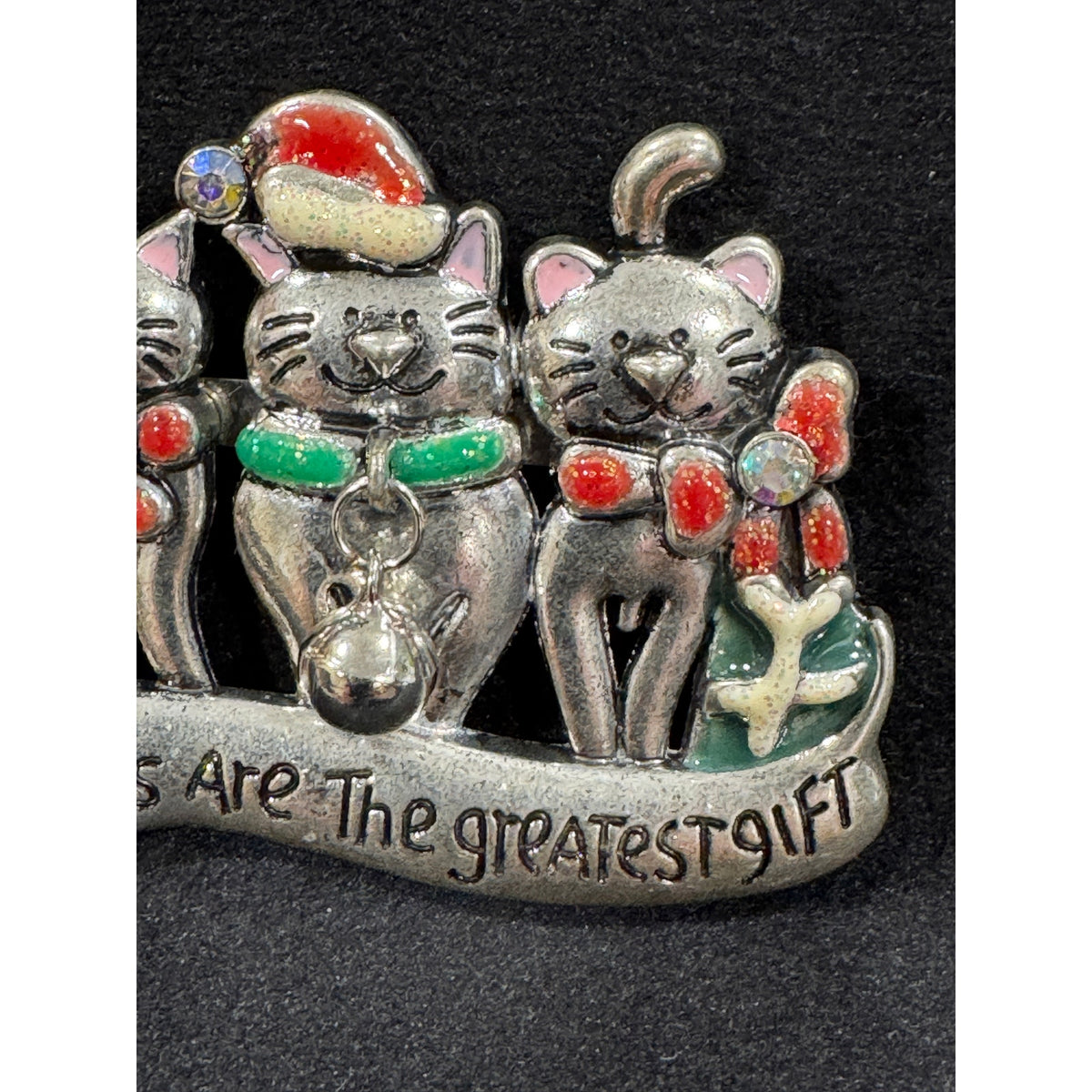 Vintage Christmas Cat Trio Brooch ‘Friends Are The Greatest Gift CP41
