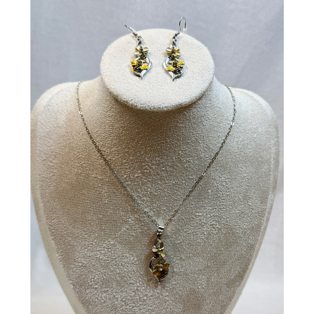 Bee & Flower Necklace Earrings Set Silver Tone Rhinestone Nature E372
