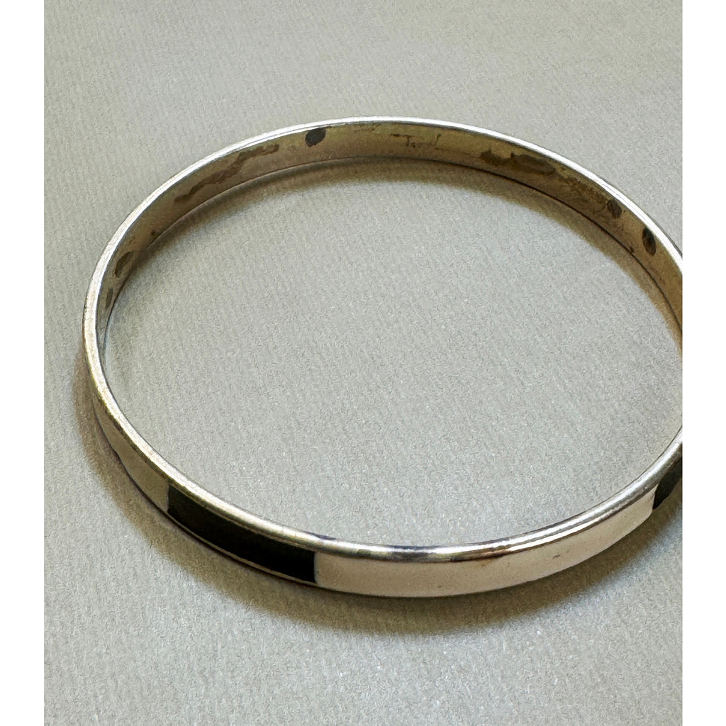 Vintage Black and White Bangle Bracelet 2.5" Diameter 1/4" Wide Classic B089