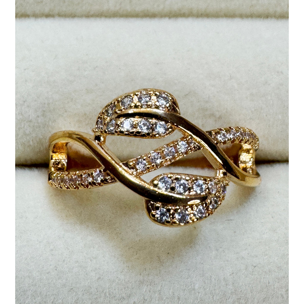 New Size 6 Gold Tone Ring Cubic Zirconia Twist Statement Ring R004