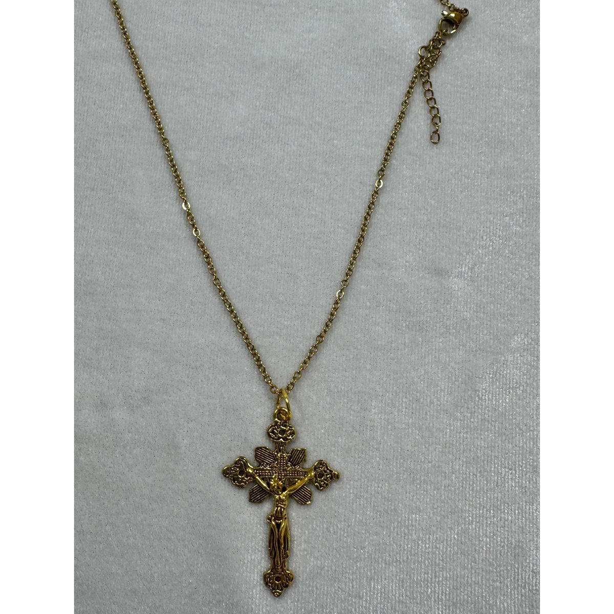 Gold Tone Cross Necklace 18-20 Inch Chain Christian Faith Jewelry N291