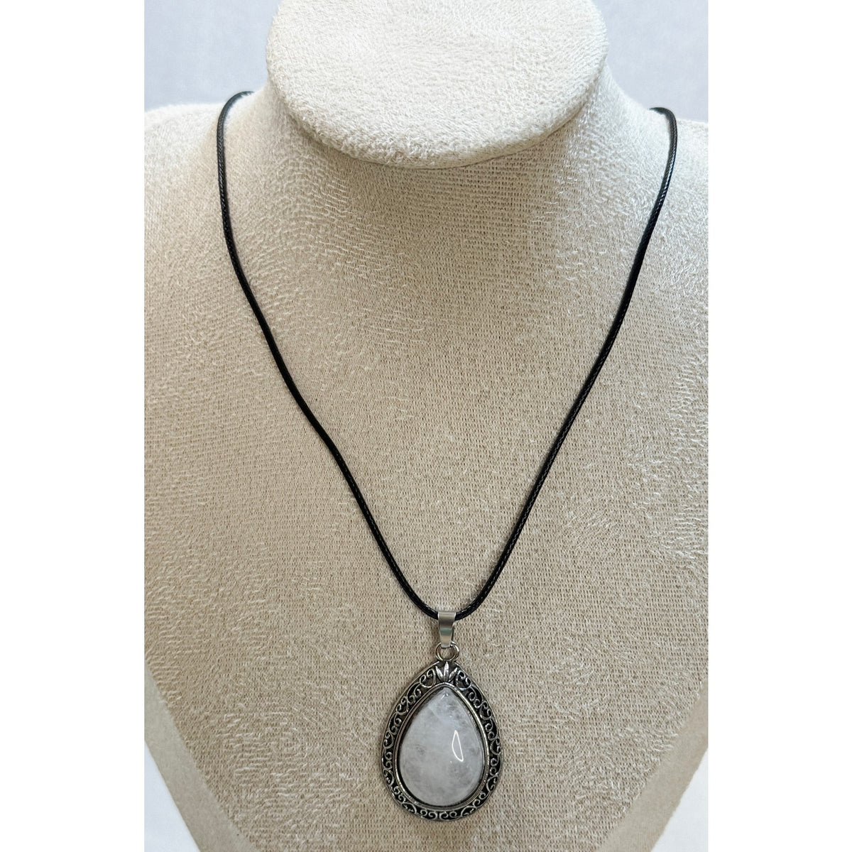 White Teardrop Stone Pendant Necklace Silver Tone Black Cord Boho New  N386