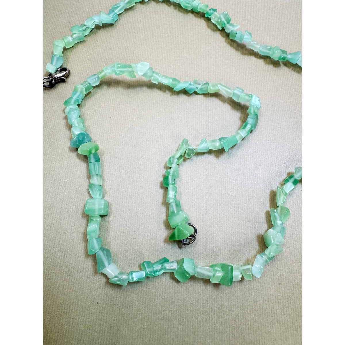Green Aventurine Chip Bead Necklace 26" Vintage Gemstone Necklace N406