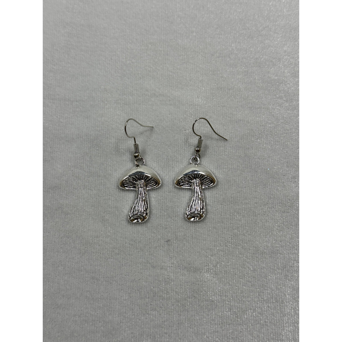Silver Mushroom Dangle Earrings Woodland Cottagecore Fairycore 1" E269