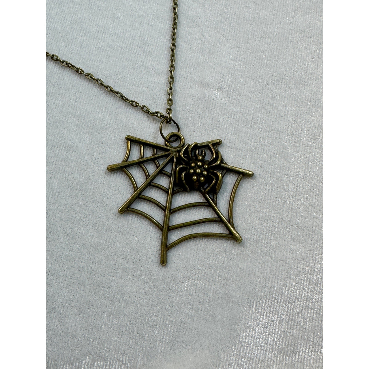 Halloween Spider Web Necklace Antique Bronze Spider Pendant 18" Chain E296