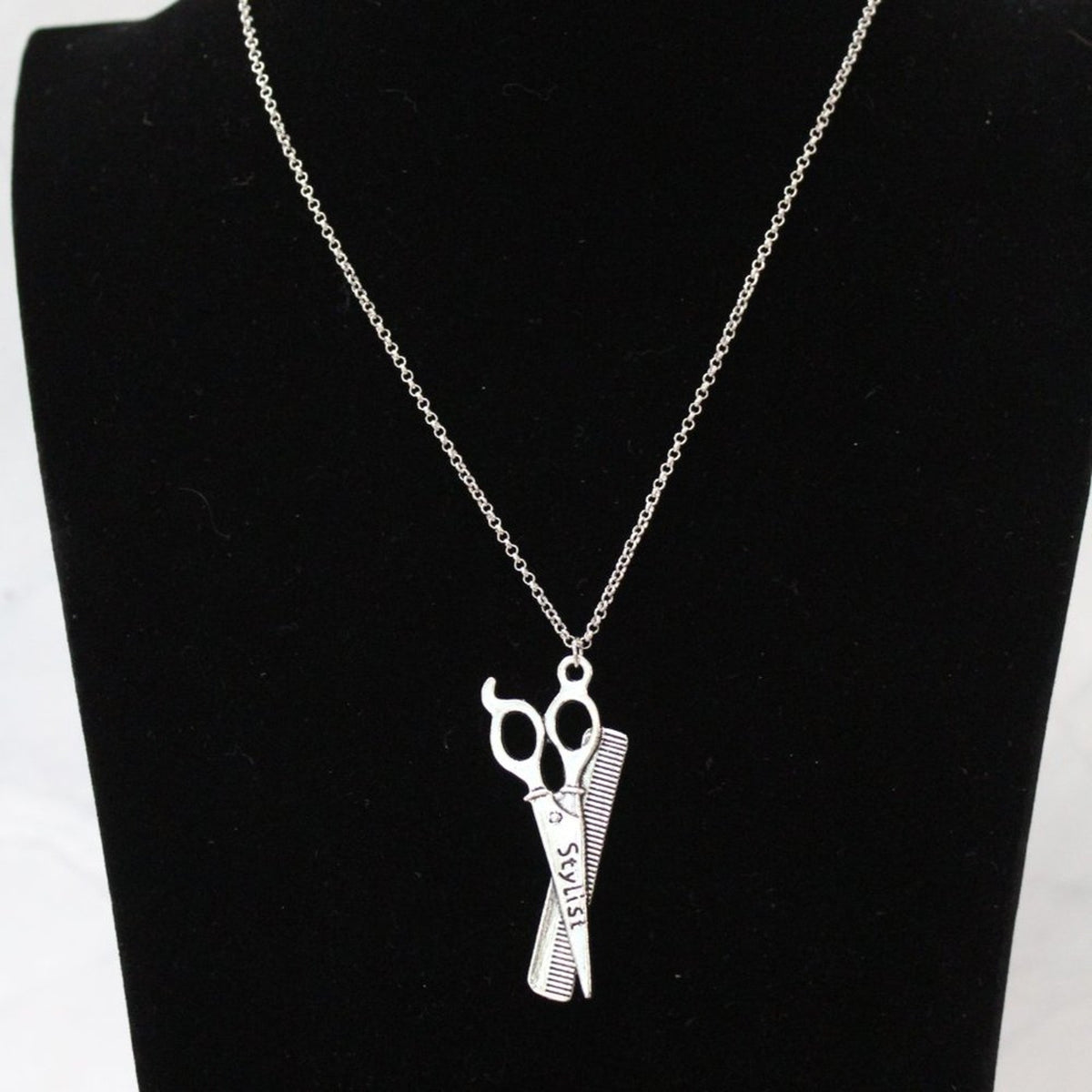 New Fashion Comb and Scissor Stylish Silver Tone Necklace N89