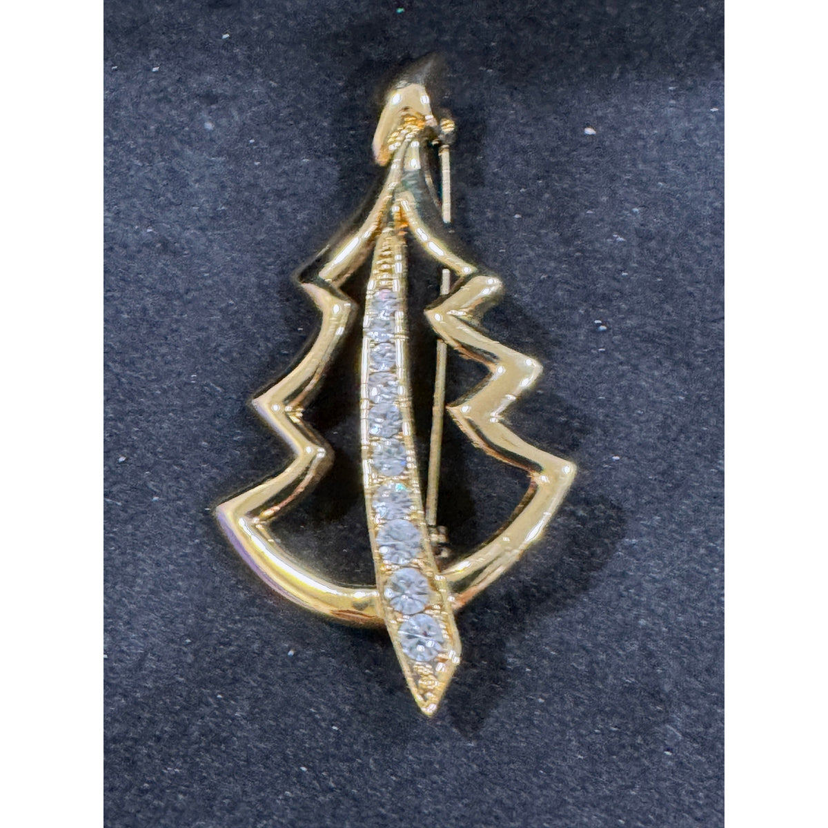 Vintage Gold Tone Rhinestone Christmas Tree Brooch Pin 1.25x2.25 Inches  CP64
