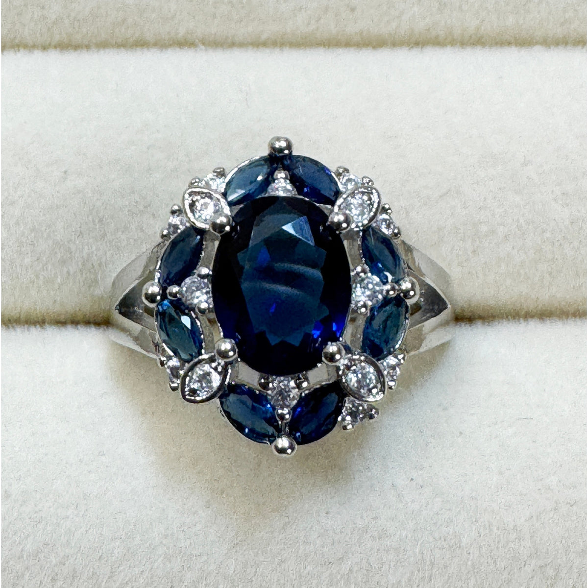 Size 7 New Blue Sapphire Color Ring Silver Oval Cocktail Statement Ring R003