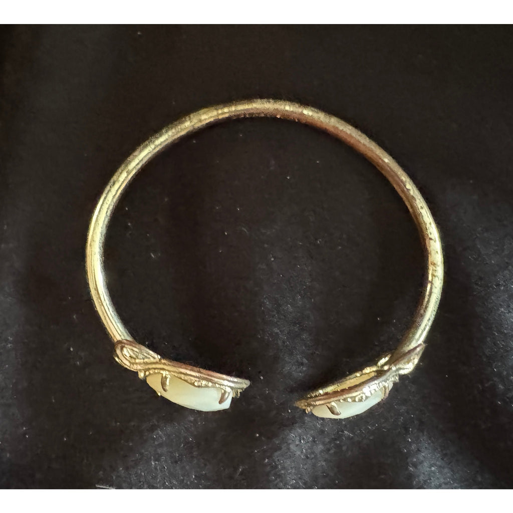 Vintage Gold Tone Cuff Bracelet White Stone Open Bangle 059