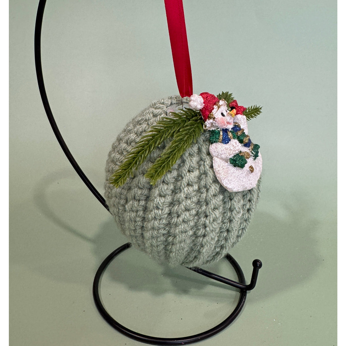 Handmade Crocheted Christmas Ornament Ball  Bauble  Tree Decoration   CO3