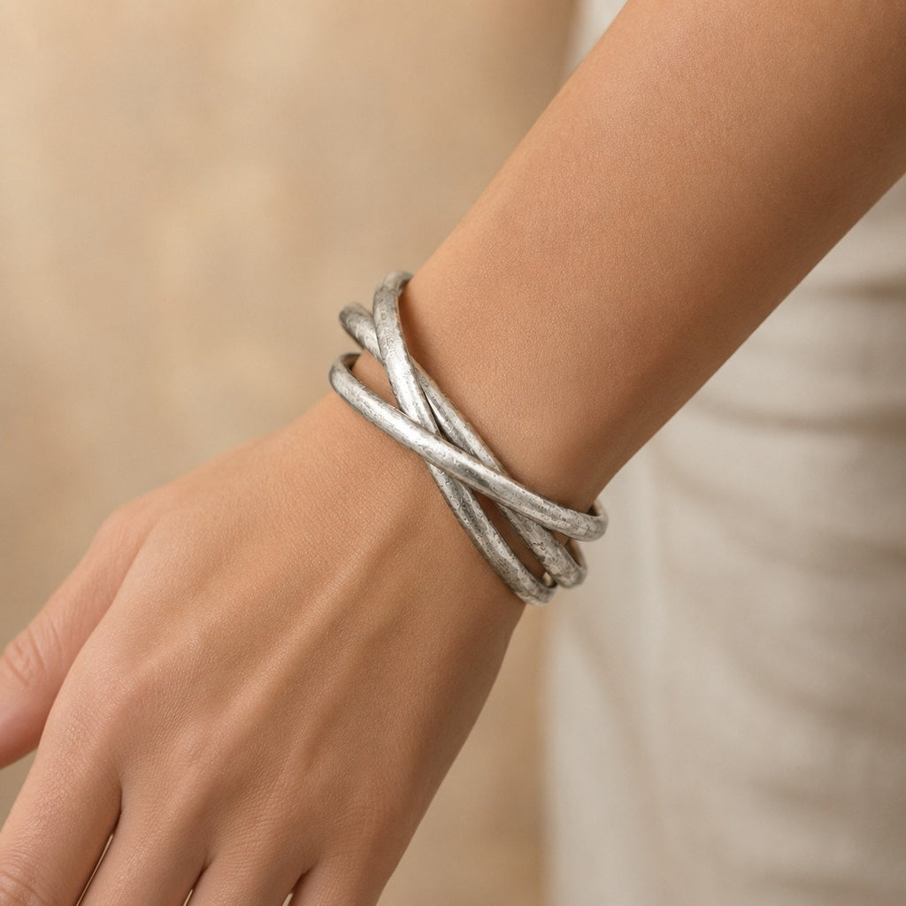 Silver Tone Interlocking Triple Bangle Bracelet Textured Statement Jewelry B181