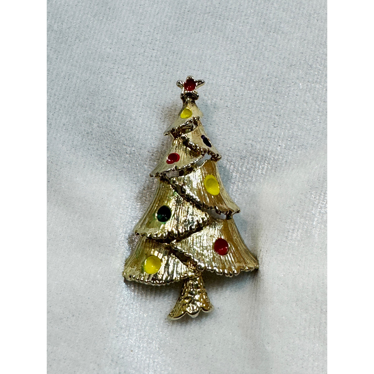 Vintage Christmas Tree Brooch Pin Gold Tone Enamel Holiday Jewelry 2 Inch CP191