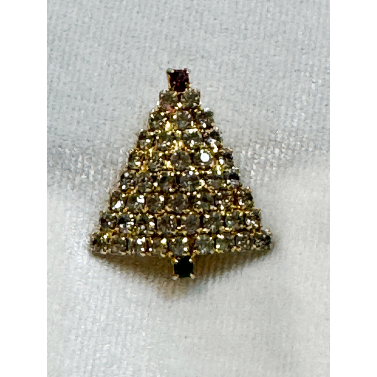 Vintage Clear Rhinestone Christmas Tree Brooch Pin Gold Tone Holiday Jewelry CP181