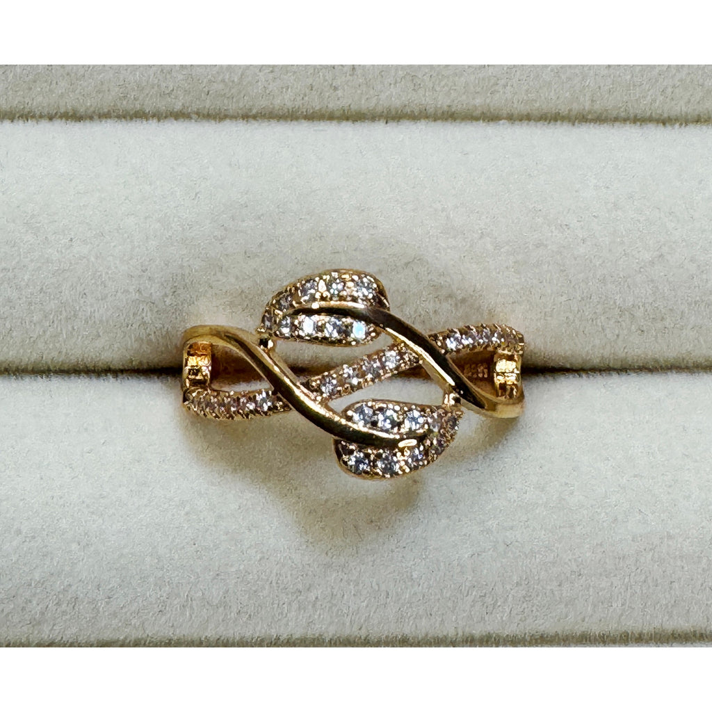 New Size 6 Gold Tone Ring Cubic Zirconia Twist Statement Ring R004