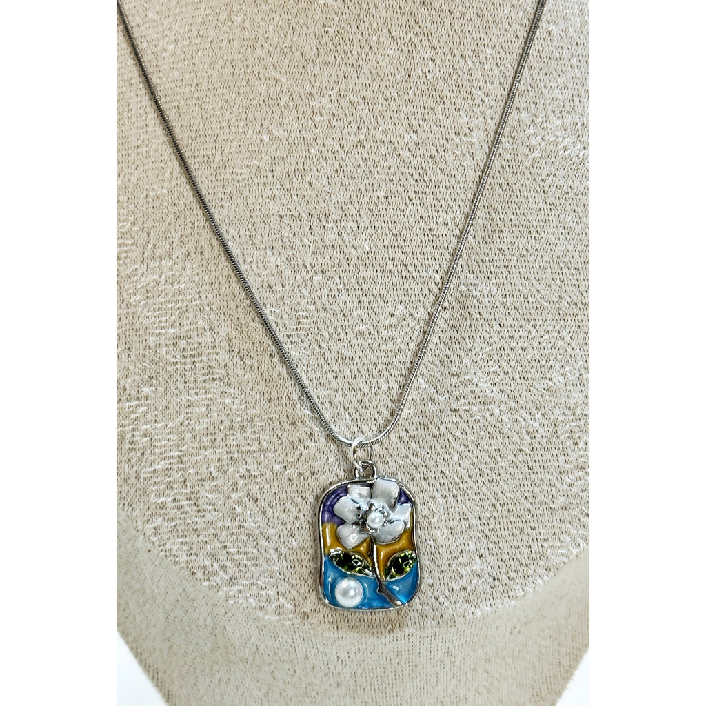 Floral Enamel Pendant Necklace Silver Tone Faux Pearl N449