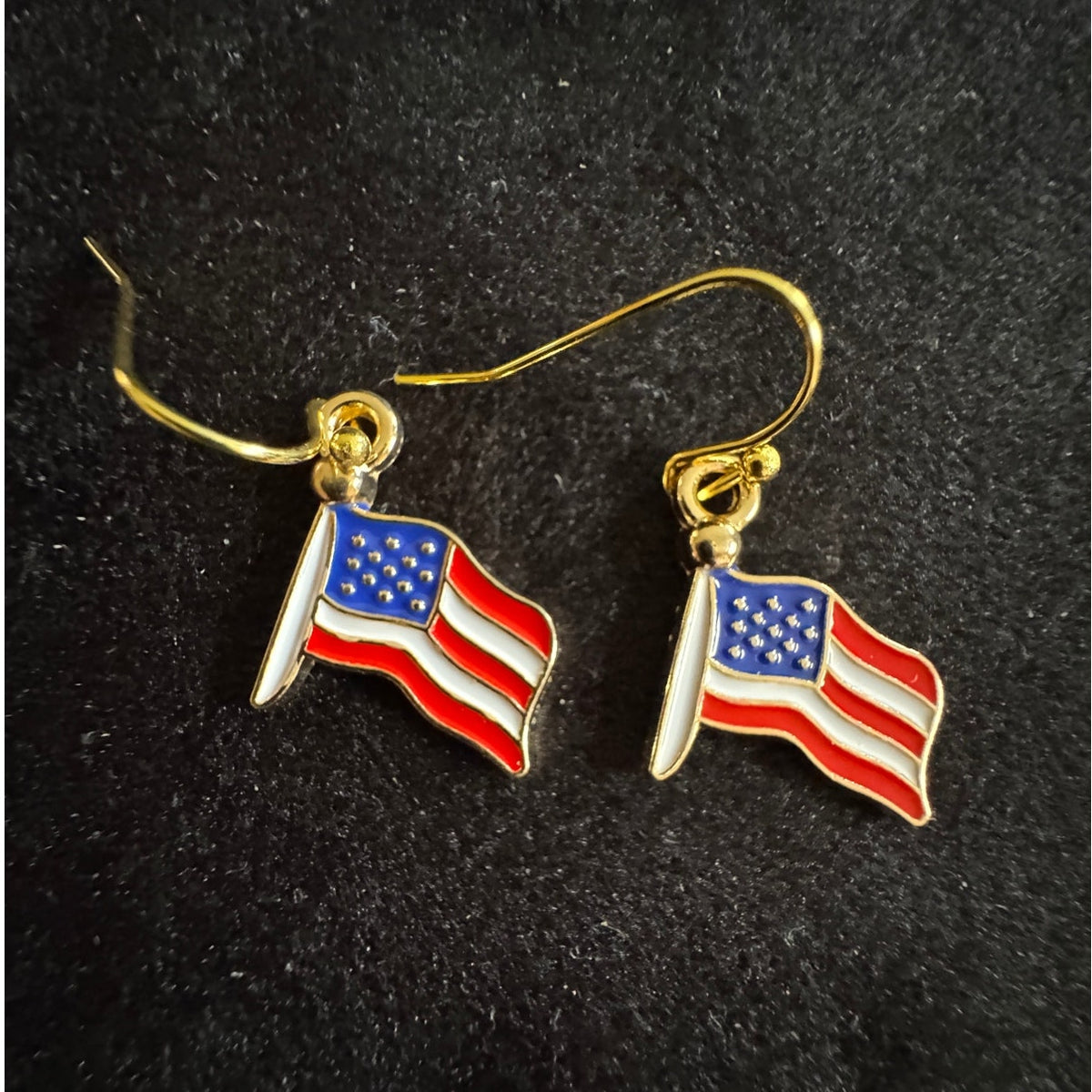 Americana USA Flag Dangle Earrings Patriotic Red White Blue E213