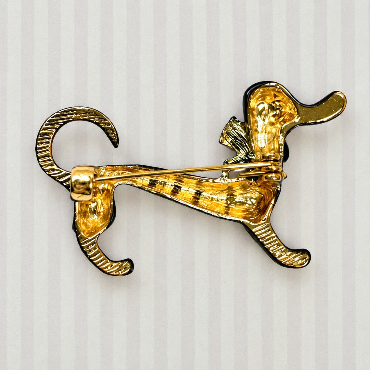 Gold Tone Dachshund Dog Brooch Pin Green Eyes Whimsical Puppy Jewelry CP168