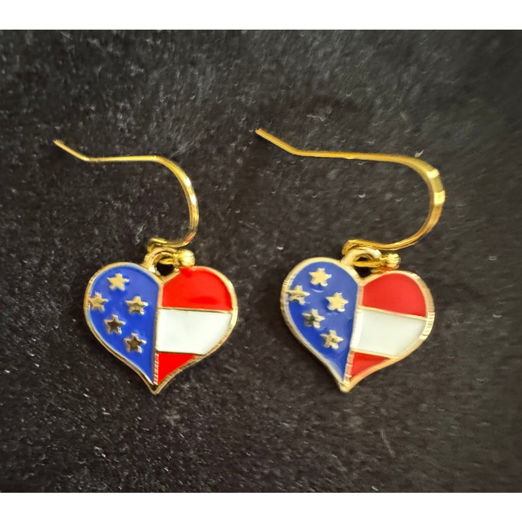 Americana USA Heart Flag Dangle Earrings Patriotic Red White Blue E233