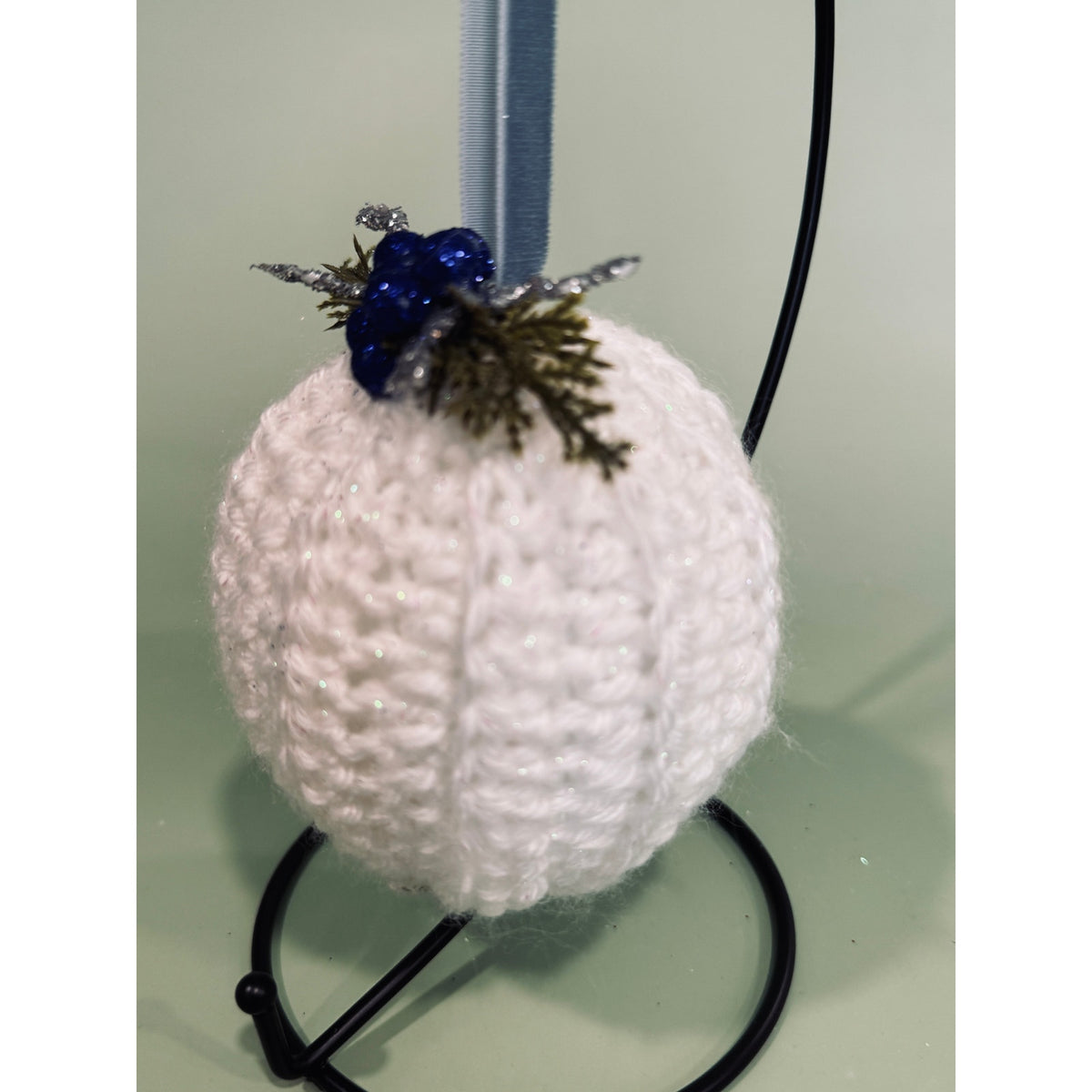 Handmade Crocheted Christmas Ornament Ball Bauble Tree Decoration   CO19