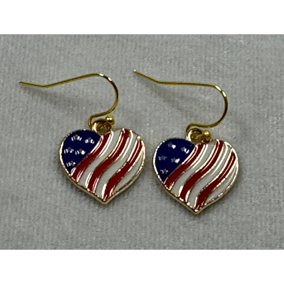Americana USA Heart Flag Dangle Earrings Patriotic Red White Blue E235