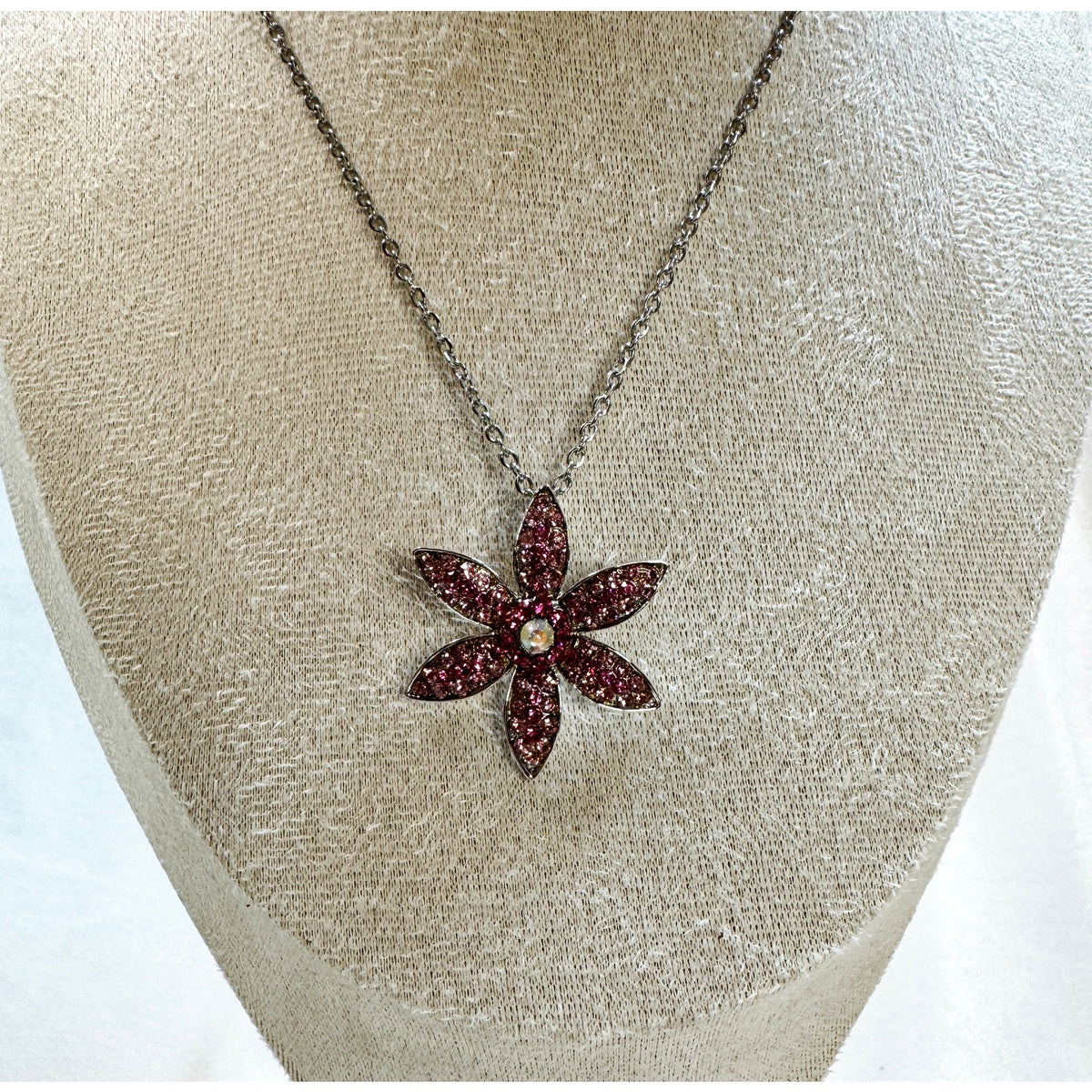 Vintage Pink Rhinestone Flower Pendant Necklace Silver Tone Floral Jewelry N457