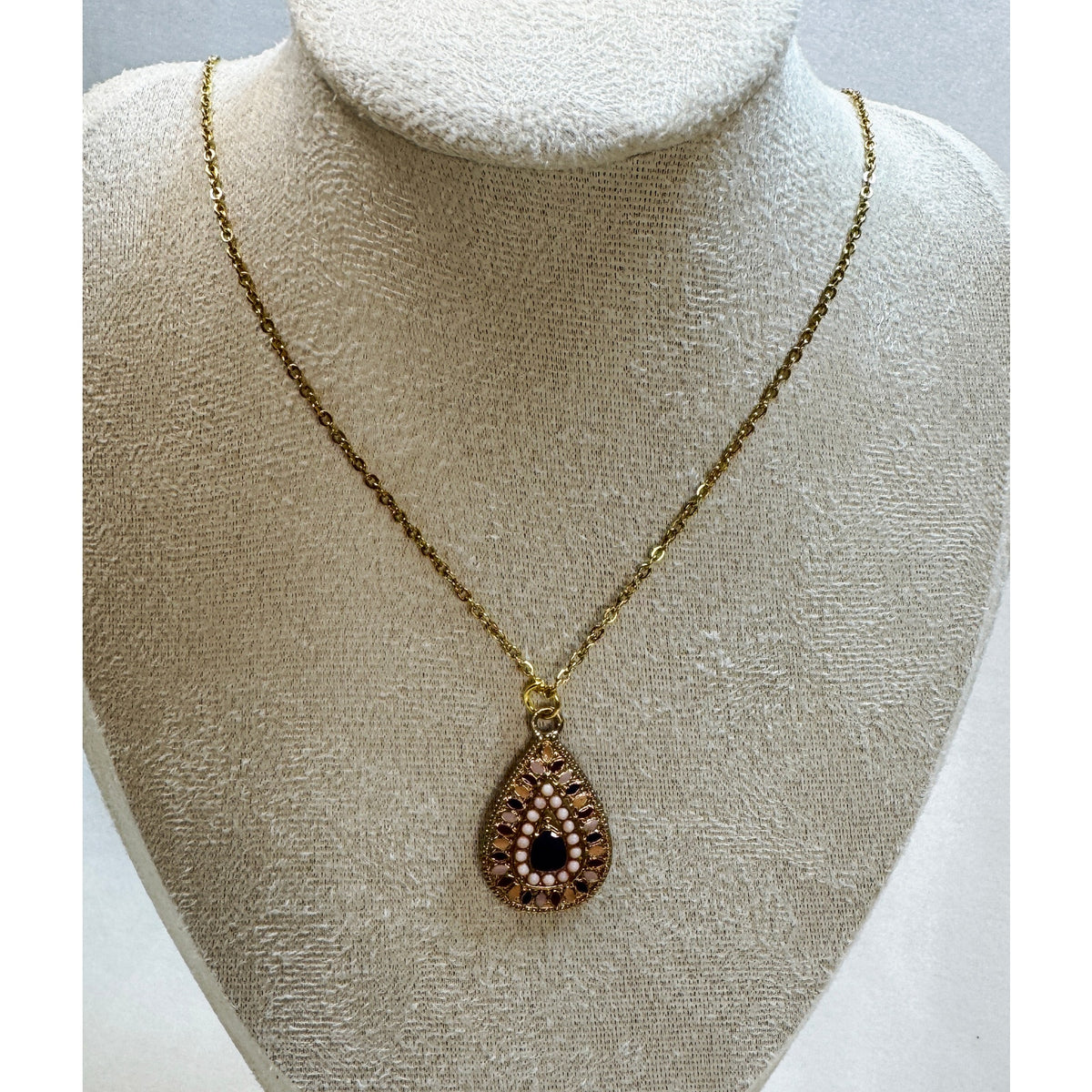 Vintage Gold Tone Teardrop Pendant Necklace Faux Pearl & Black Accent N470