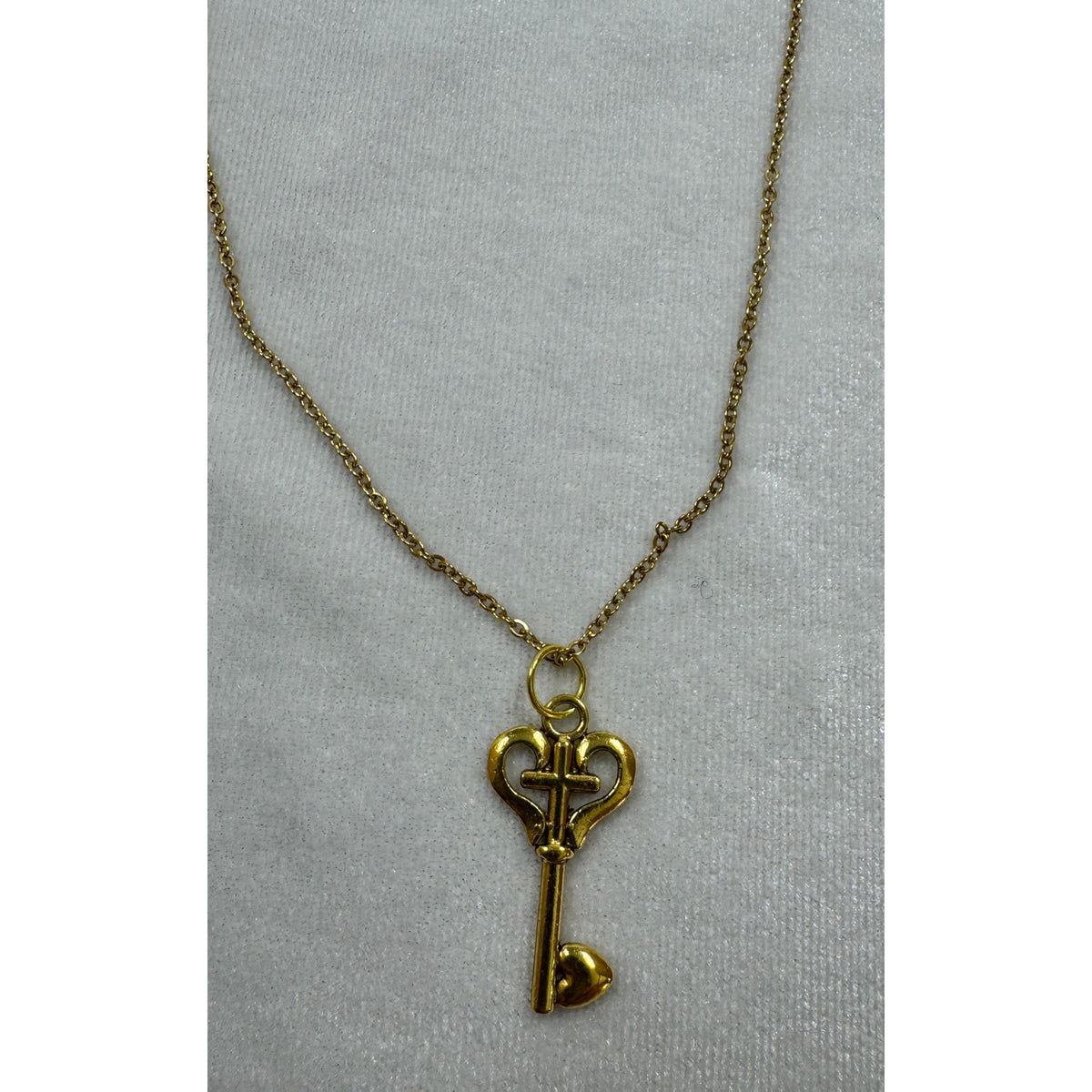 Gold Heart Key Necklace Cross Key Pendant 18-20 Inch Chain N285