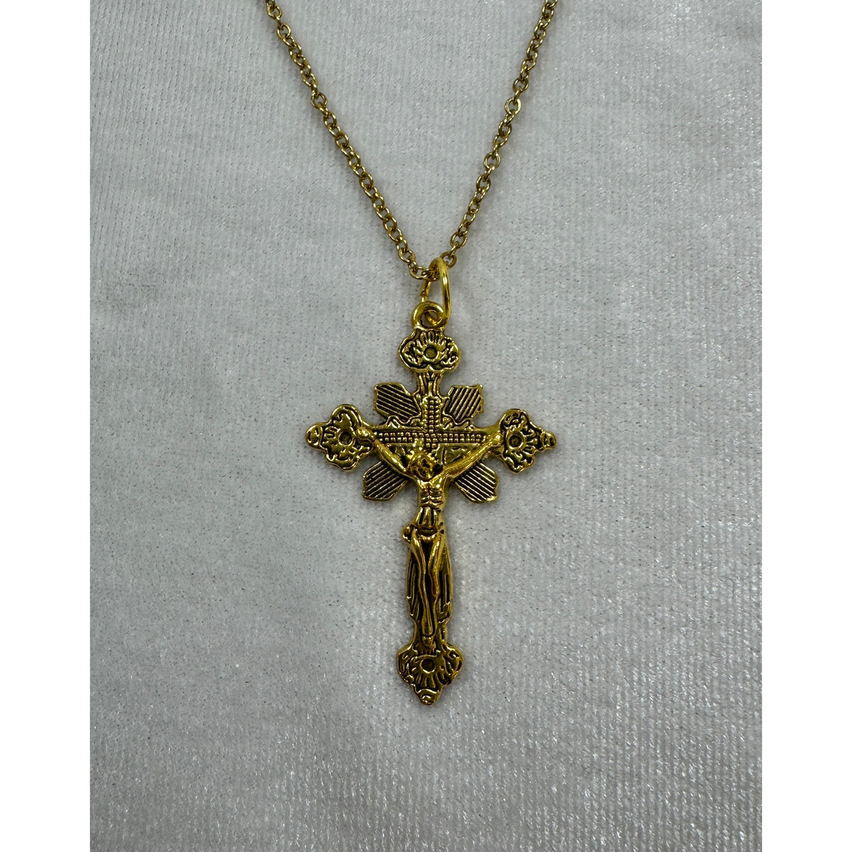 Gold Tone Cross Necklace 18-20 Inch Chain Christian Faith Jewelry N291