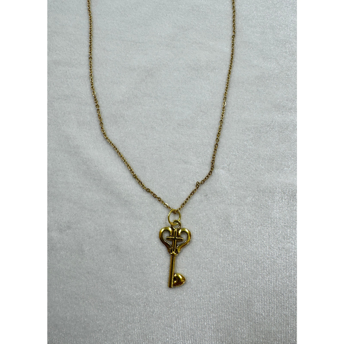 Gold Heart Key Necklace Cross Key Pendant 18-20 Inch Chain N285