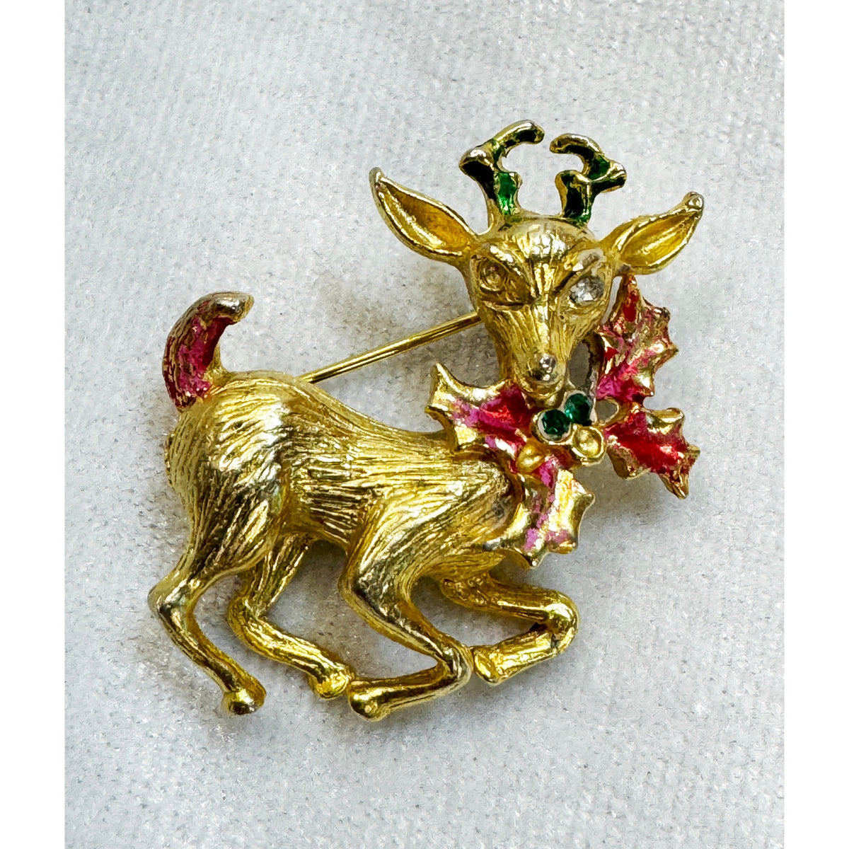 Vintage Christmas Reindeer Brooch Pin Gold Holiday Deer Fair Condition CP190