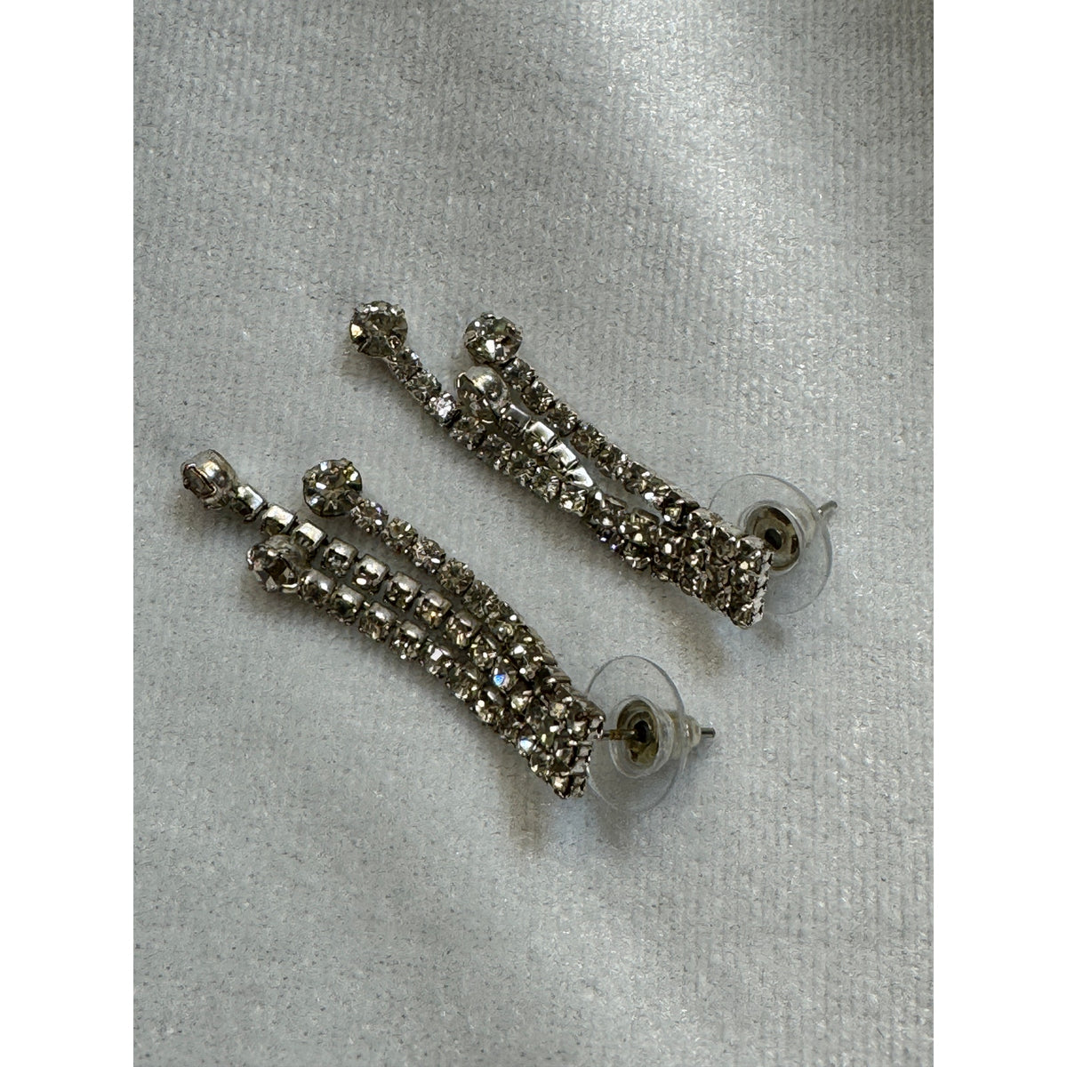 Vintage Clear Rhinestone Dangle Post Earrings Silver Tone Fringe 1.5" E501