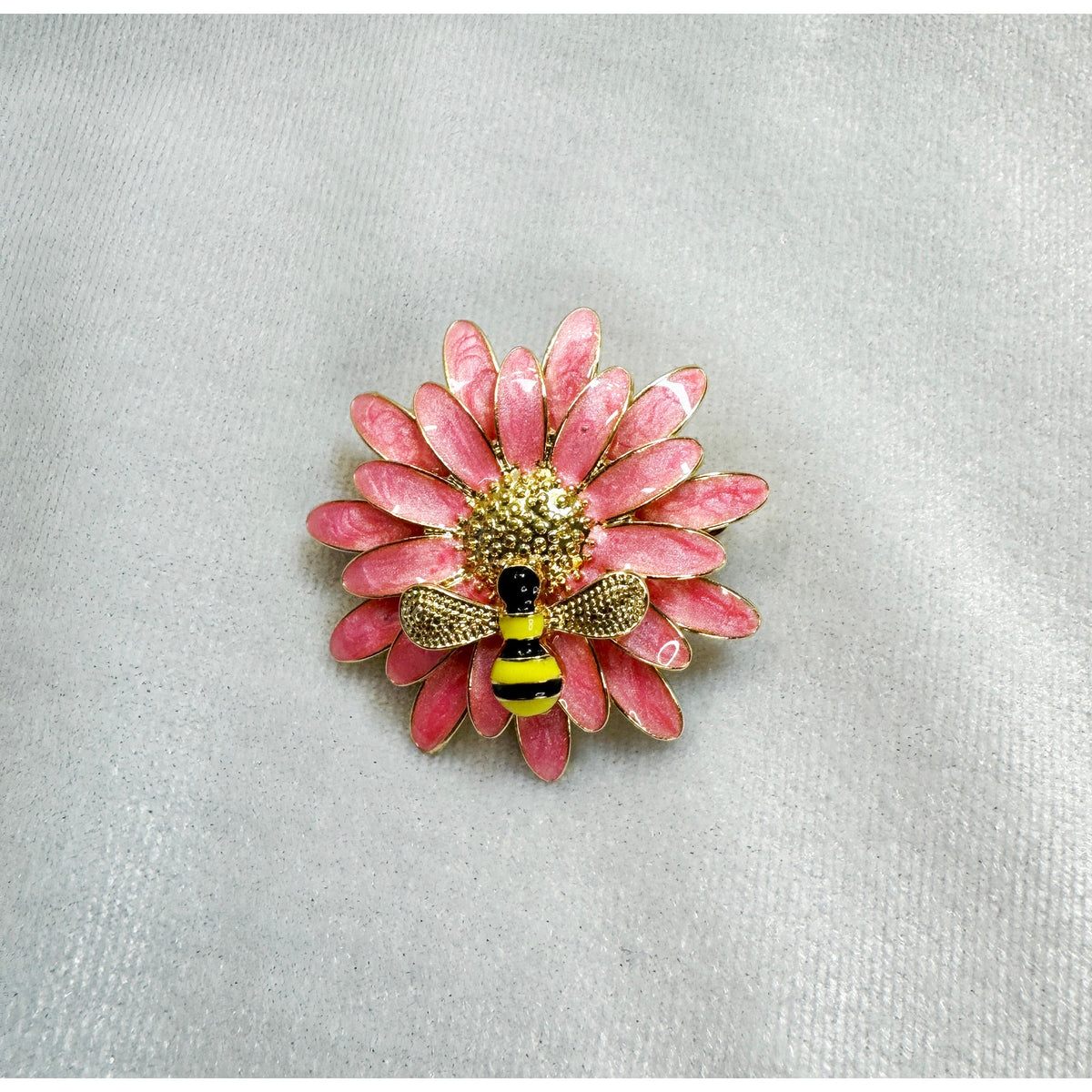 New Pink Enamel Daisy Bee Brooch Pin Gold Tone Floral Garden Spring 1.75" CP197