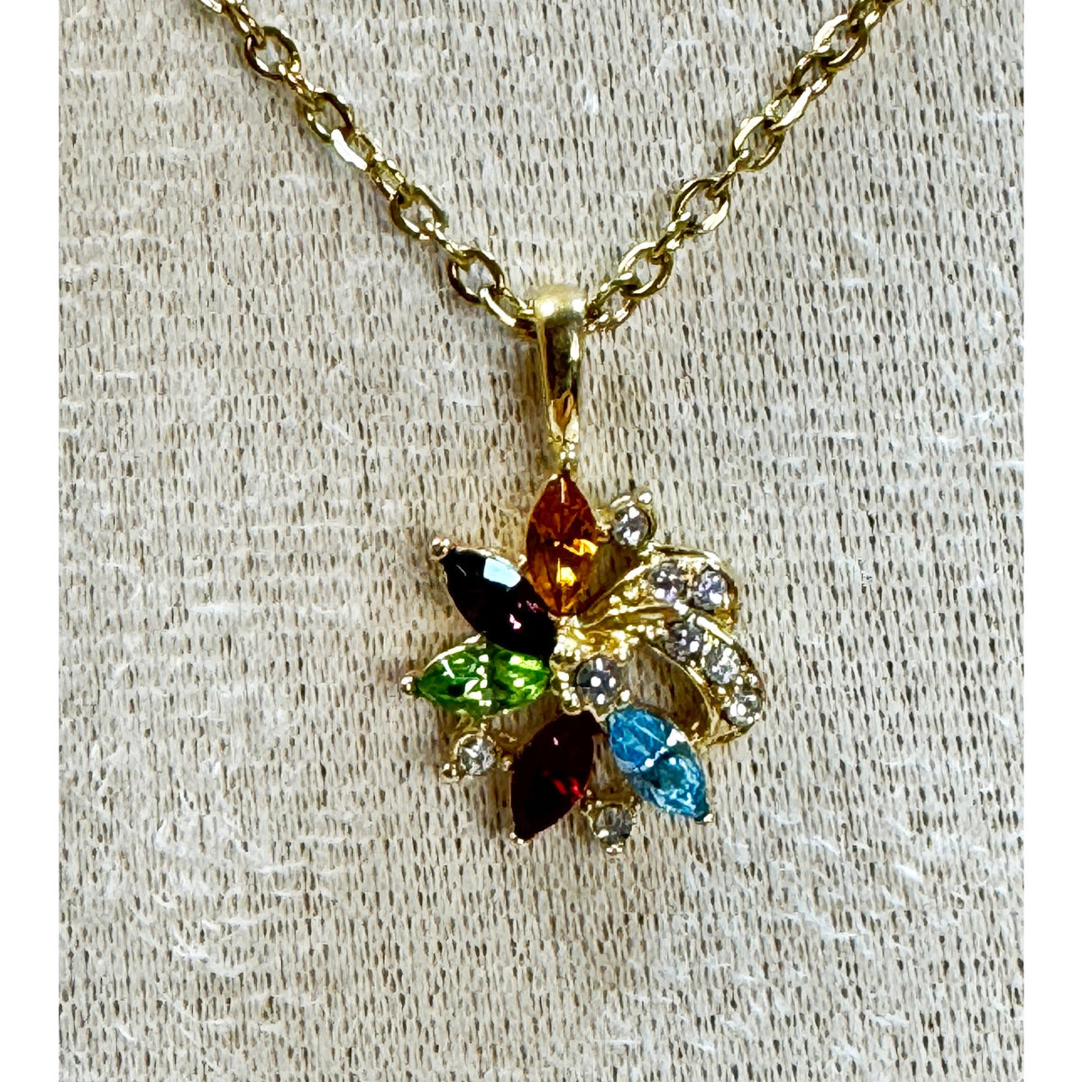 Vintage Multicolor Rhinestone Pendant Necklace Gold Tone  Colorful Floral  N479