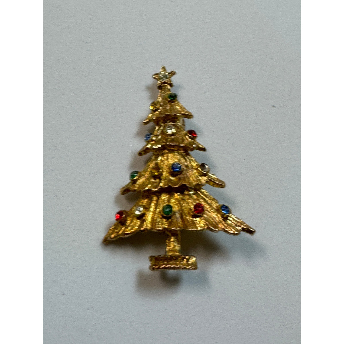 Vintage Gold Tone Rhinestone Christmas Tree Brooch Pin Holiday Jewelry 2" CP163