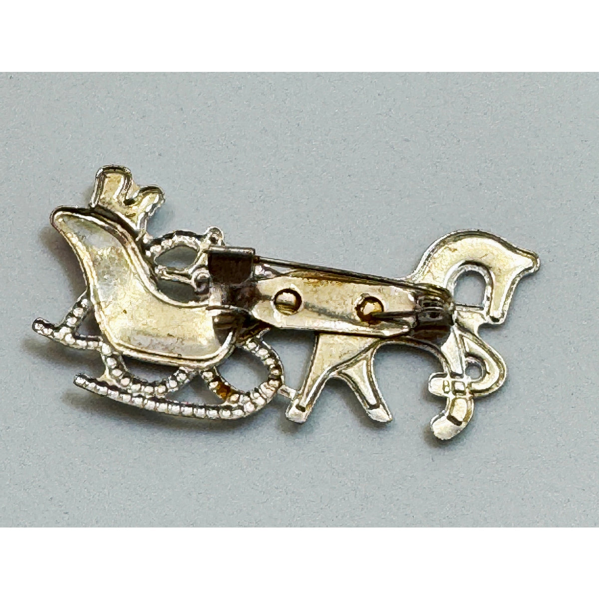 Vintage Christmas Horse & Sleigh Enamel Brooch Red White Holiday 1" x 1.5" CP154