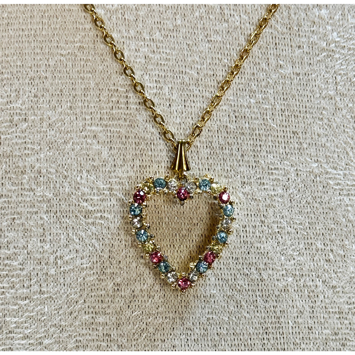 Vintage Open Heart Rhinestone Necklace Pink Blue Crystal Pendant Gold N477
