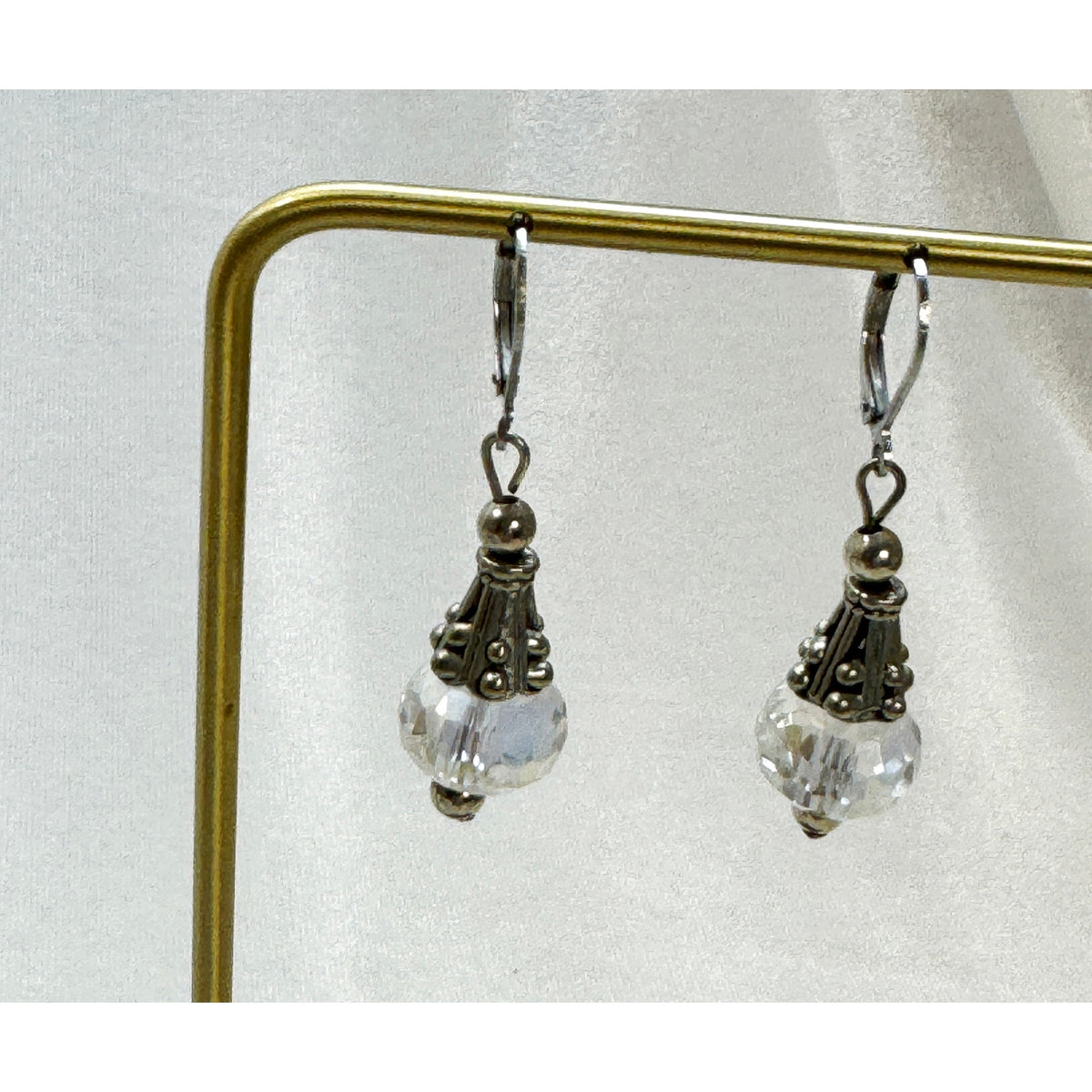 Crystal Bead Leverback Dangle Earrings Silver 1.5 Inch Pre-Loved E609
