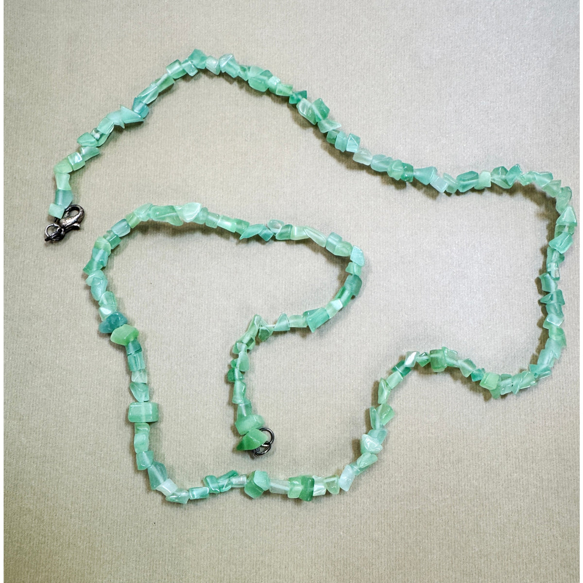 Green Aventurine Chip Bead Necklace 26" Vintage Gemstone Necklace N406