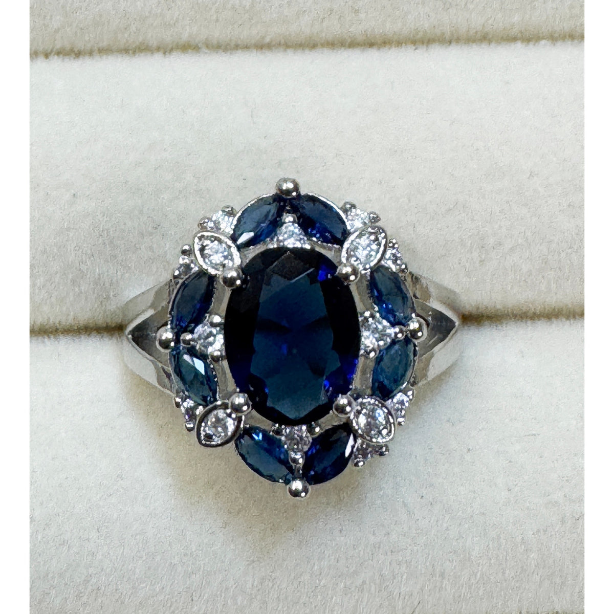 Size 7 New Blue Sapphire Color Ring Silver Oval Cocktail Statement Ring R003