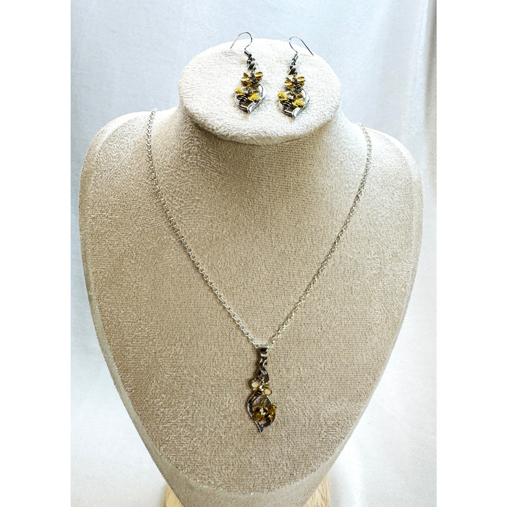 Bee Necklace Earrings Set 20" Chain Rhinestone Bee Floral Jewelry E567
