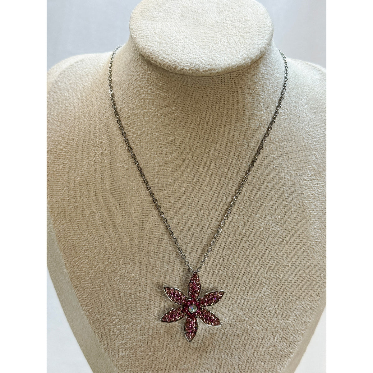 Vintage Pink Rhinestone Flower Pendant Necklace Silver Tone Floral Jewelry N457