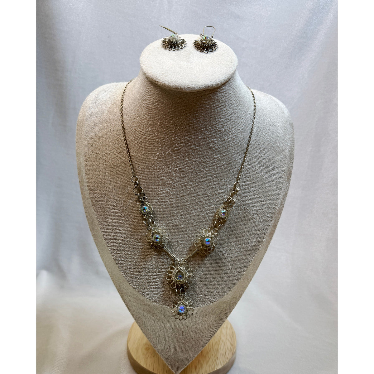 Vintage AB Rhinestone Necklace & Earrings Set Silver Filigree 16"  Bridal N356