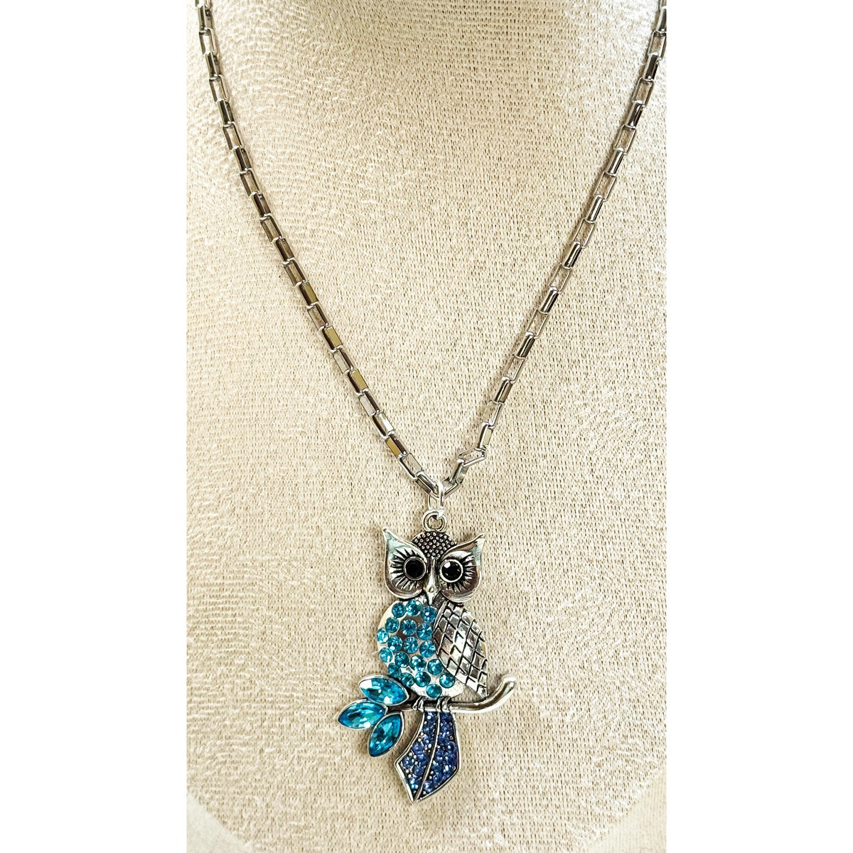 Blue Rhinestone Owl Pendant Necklace Silver Tone 22" Chain N468