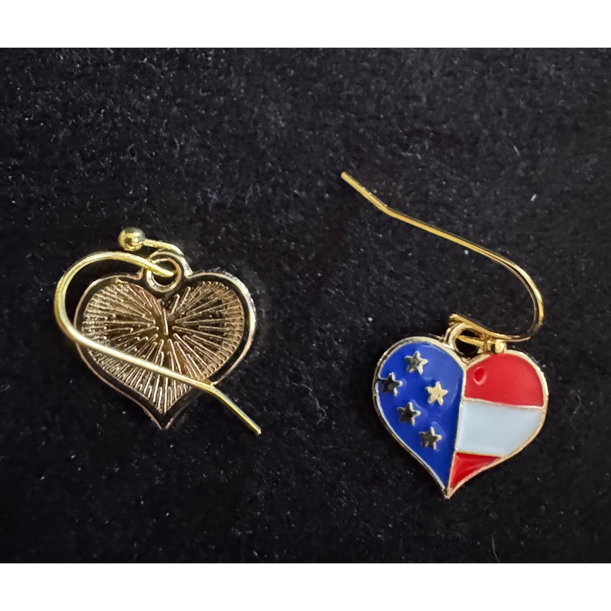 Americana USA Heart Flag Dangle Earrings Patriotic Red White Blue E233