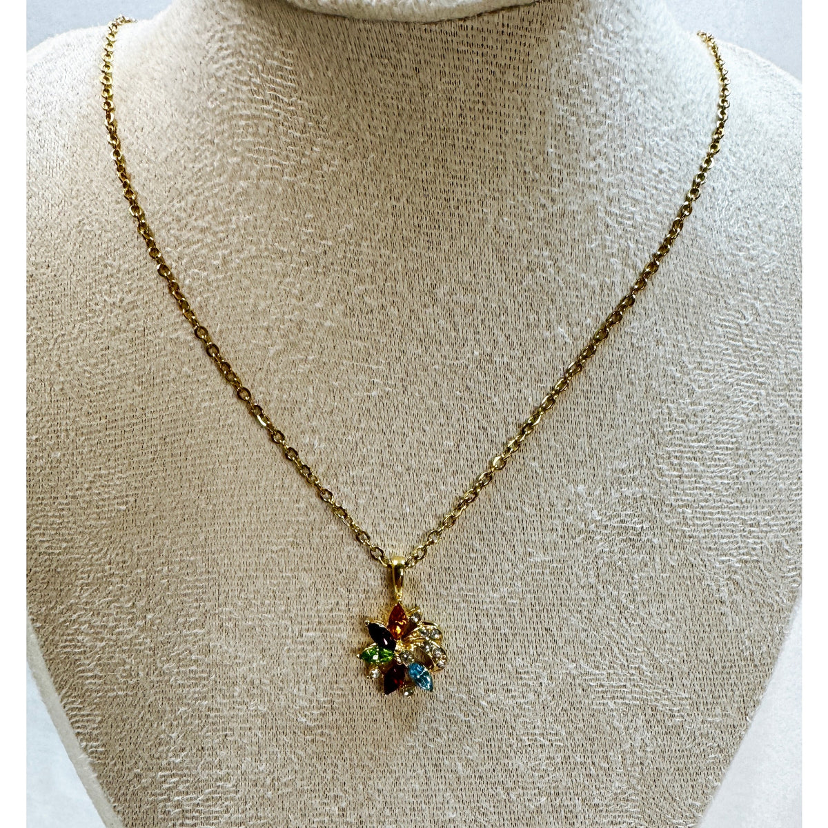 Vintage Multicolor Rhinestone Pendant Necklace Gold Tone  Colorful Floral  N479