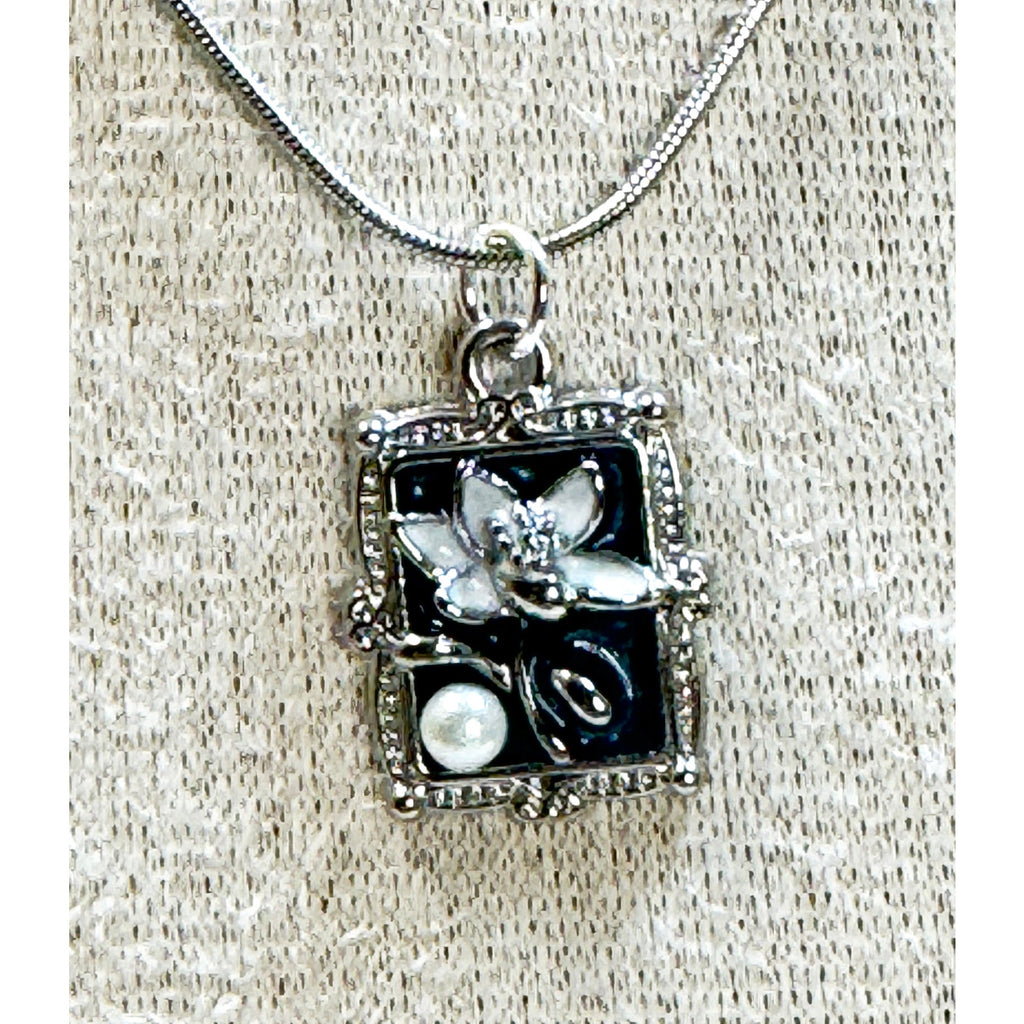 Silver Tone Black Enamel Flower Necklace Faux Pearl 18" Metal Cord New N463