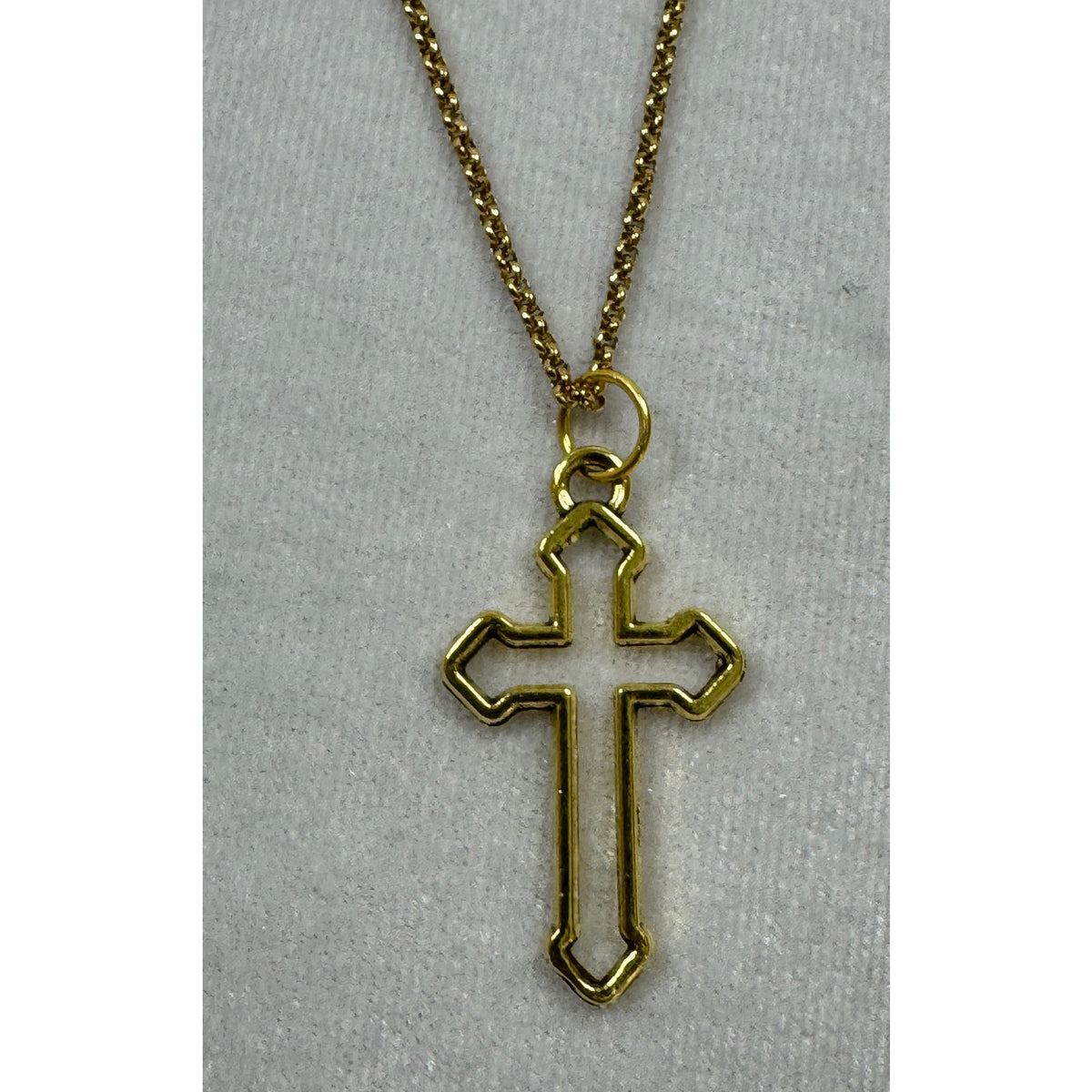 Gold Tone Cross Necklace Christian Faith Pendant 18-20 Inch Chain N283