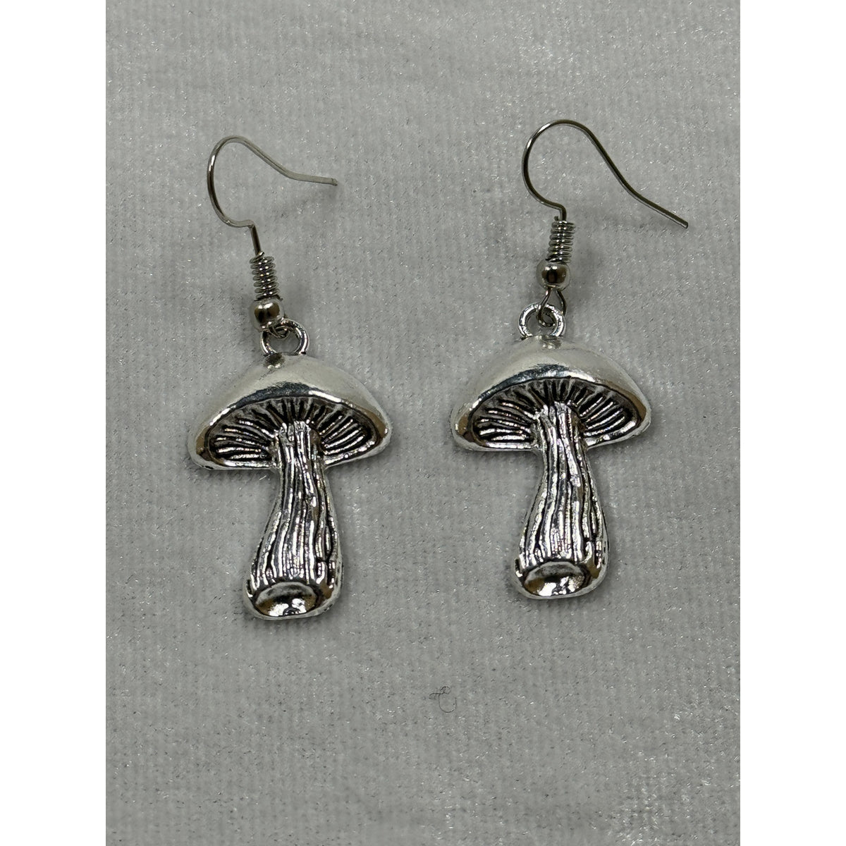 Silver Mushroom Dangle Earrings Woodland Cottagecore Fairycore 1" E269