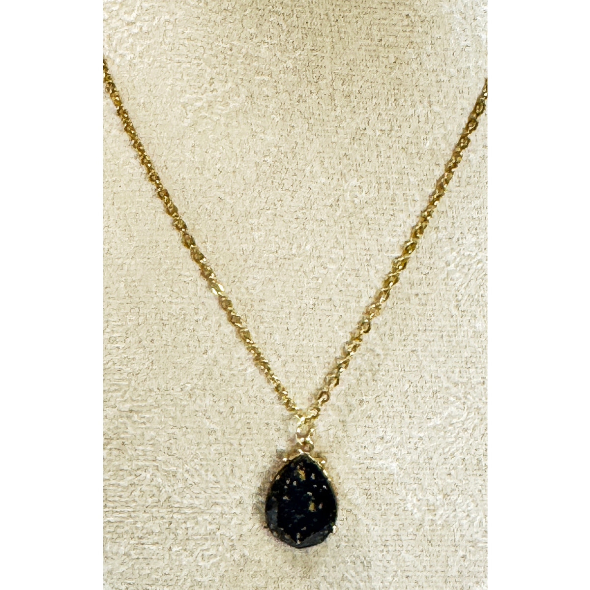 Black Teardrop Crystal Necklace Gold Tone Elegant Statement Pendant N434