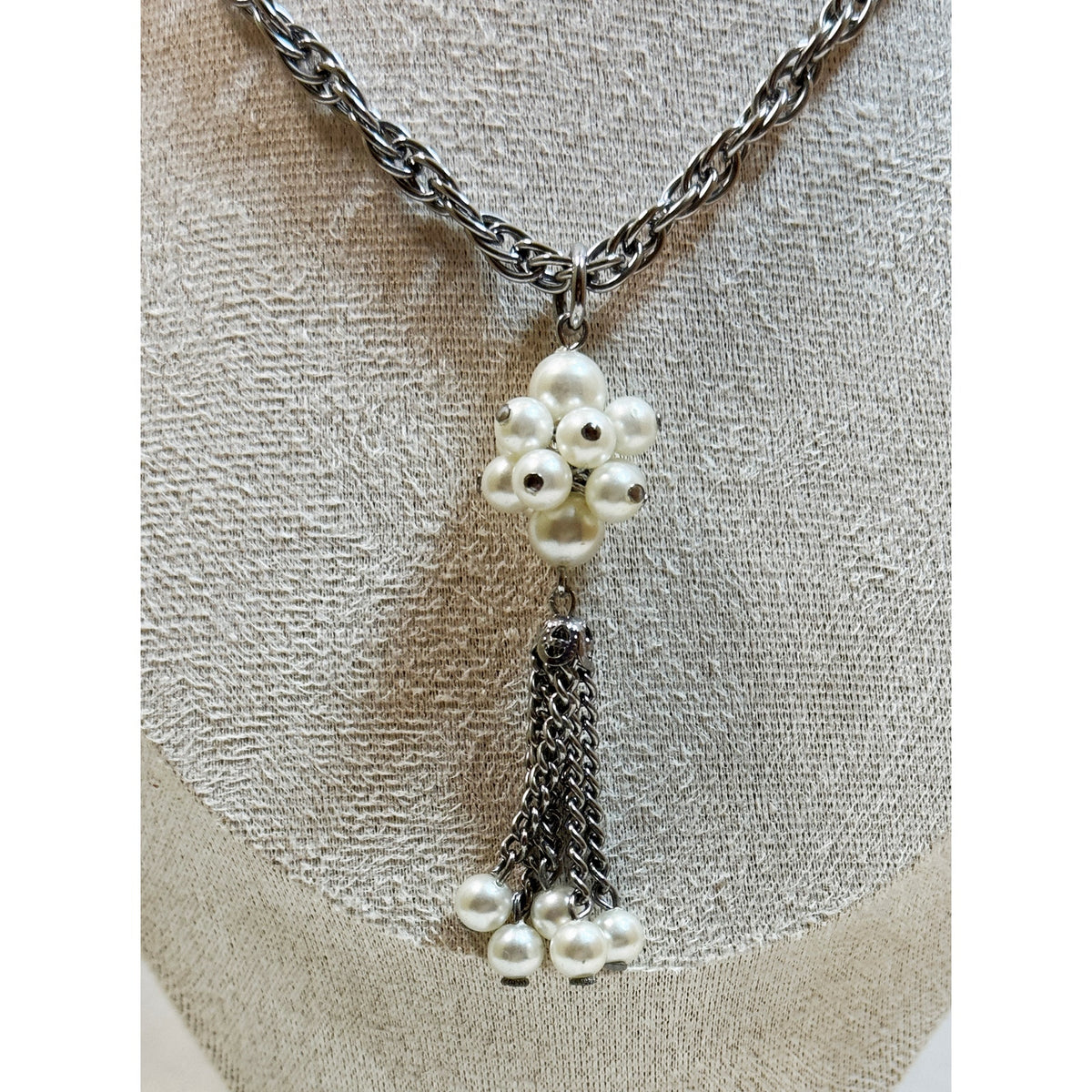 Vintage Faux Pearl Tassel Necklace Silver Tone 22" Chain Statement  N142